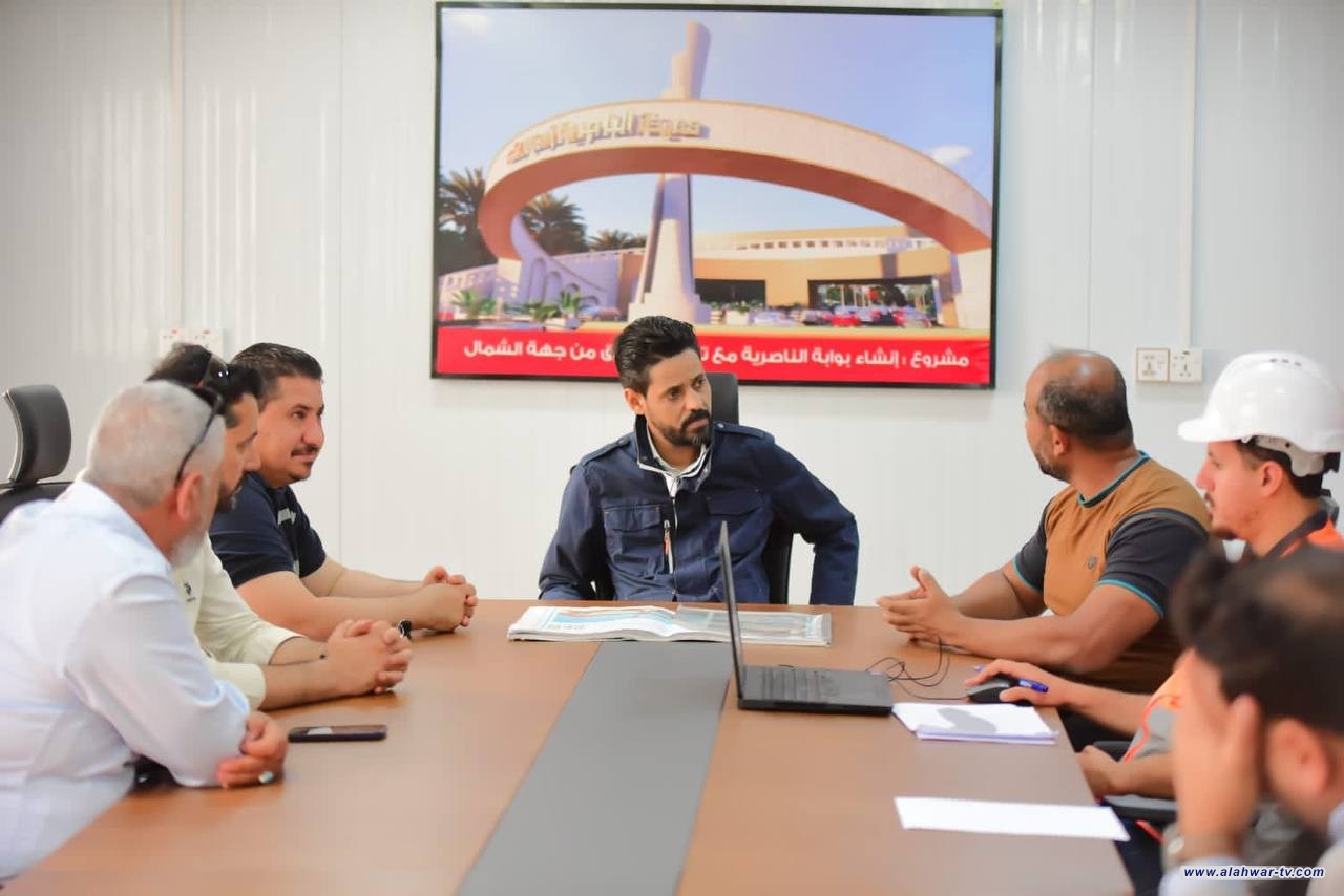 محافظ ذي قار يتابع ميدانياً مراحل تنفيذ بوابات ومداخل المدينة الثلاثة